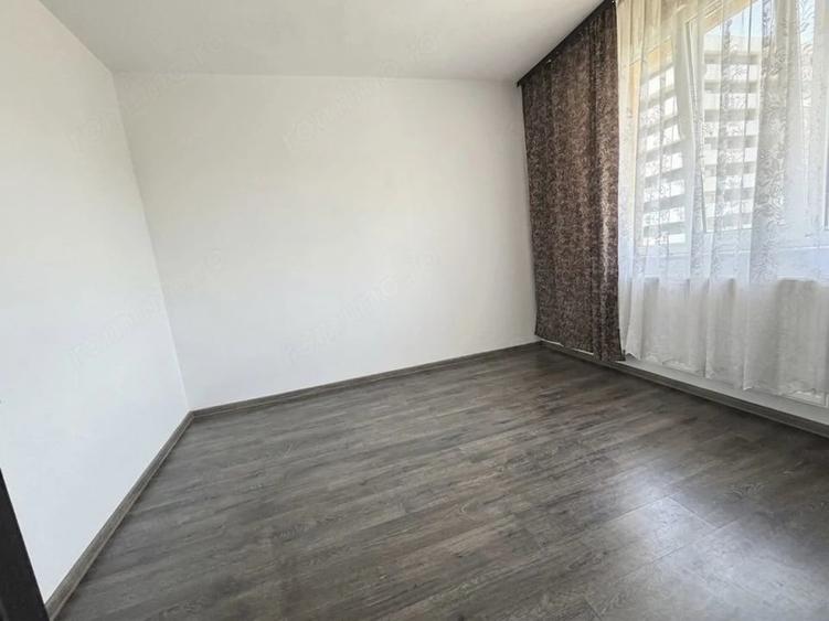 Apartament cu 2 camere semidecomandat în Frații Golești