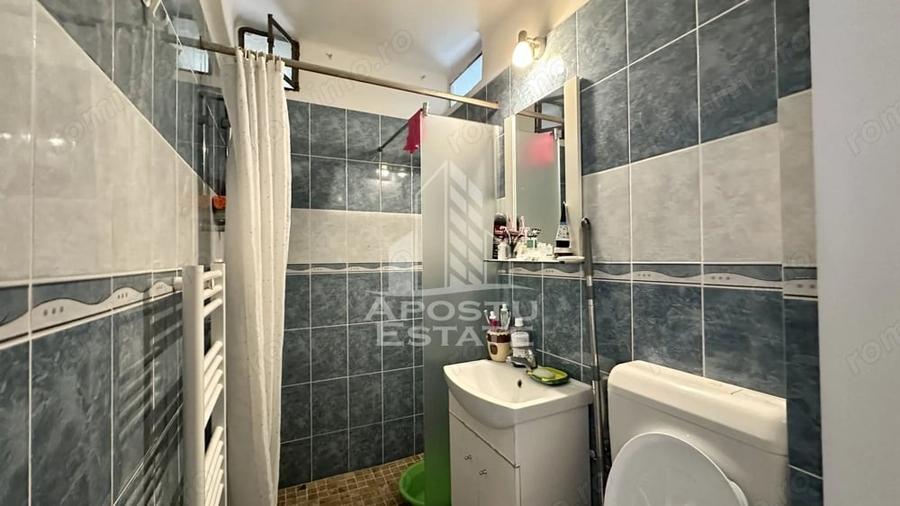 Apartament cu 2 camere, etajul 1, Universitatea de Vest - 1