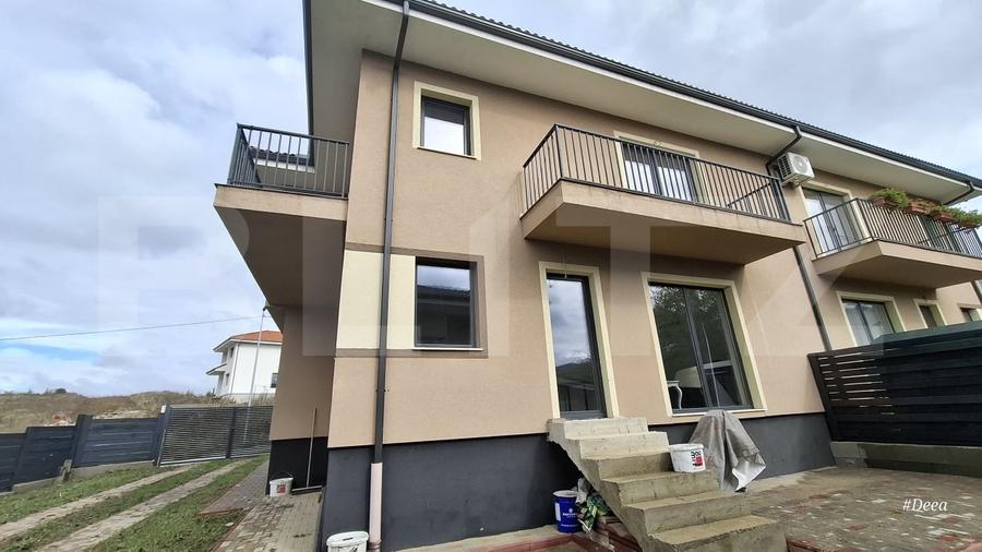 Duplex cu 4 camere cu Canalizare în Dezmir