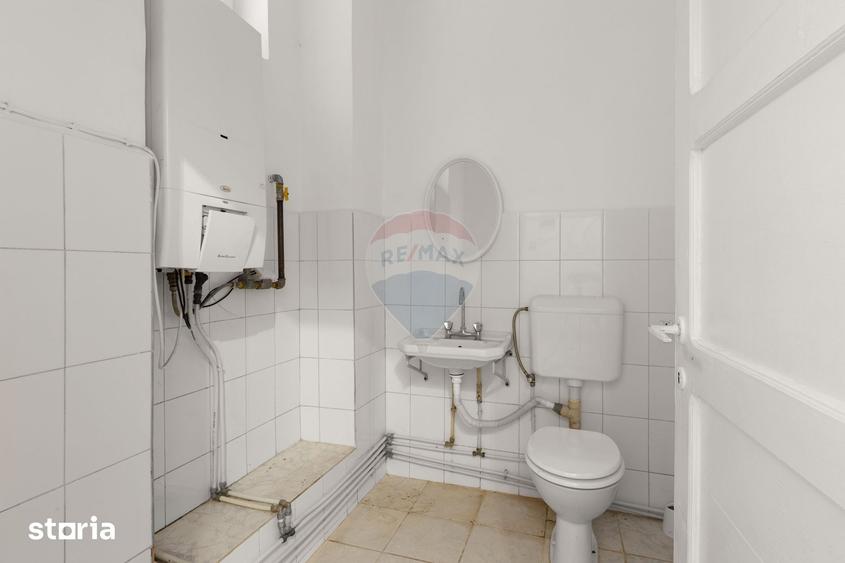 Spațiu comercial, de 80 mp, în Central