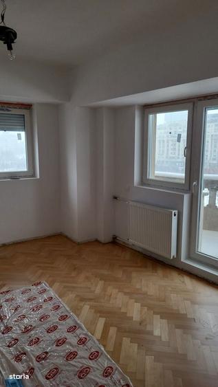 Apartament cu 4 camere decomandat în Centrul Istoric