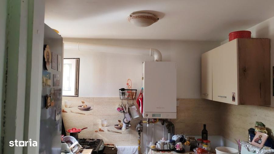 Casă cu 4 camere cu Teren 530 Mp în Răzvad