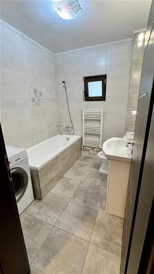 Apartament cu 3 camere decomandat, mobilat în Valea Lupului
