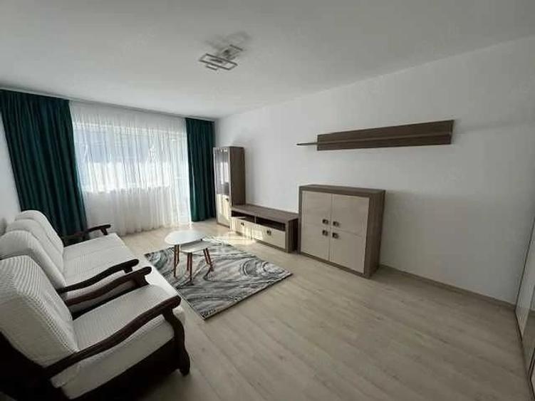 Apartament cu 2 camere decomandat în Sânpetru