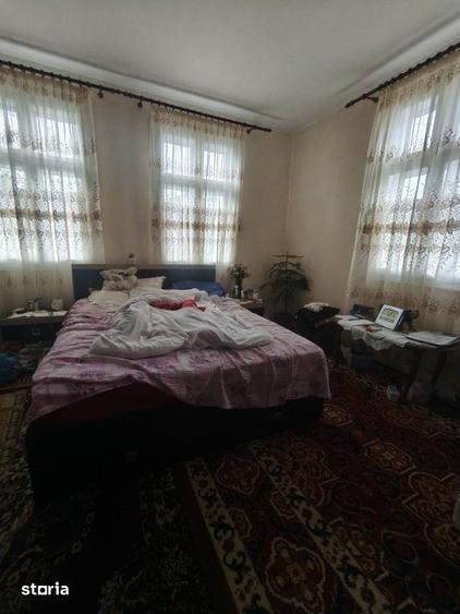 Casă cu 4 camere cu Teren 1767 Mp în Rădăuți