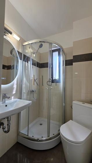 Apartament cu 3 camere semidecomandat, mobilat în Zorilor