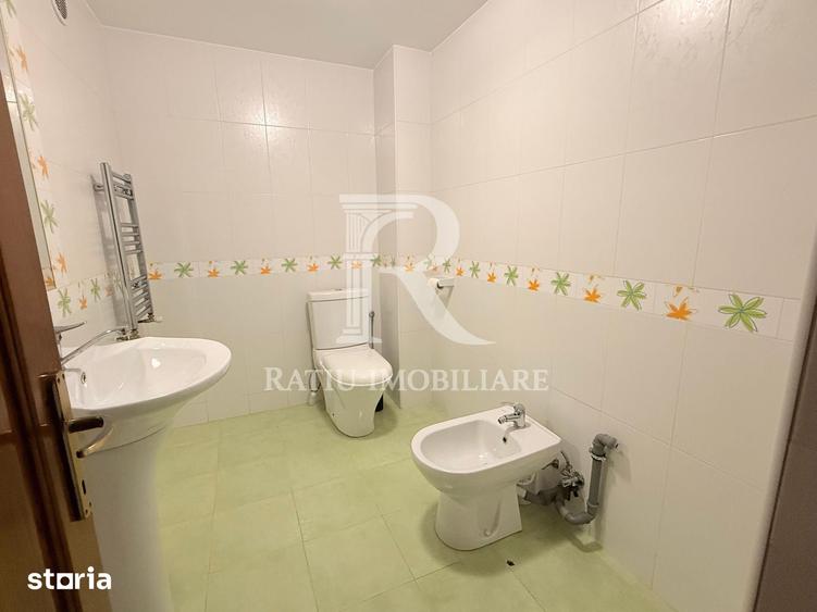 Casă cu 4 camere cu Teren 799 Mp în Sânmartin