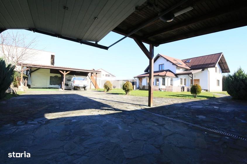 Casă cu 4 camere în Cristian