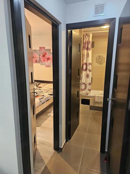 Apartament cu 2 camere semidecomandat, mobilat în Girocului