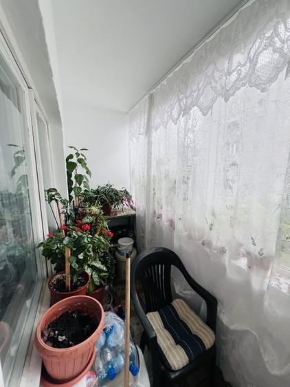 Apartament cu 2 camere semidecomandat, mobilat în Lipovei