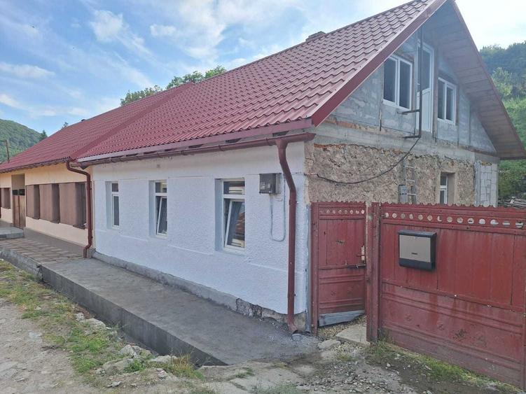 Vand casa la Anina! - 7