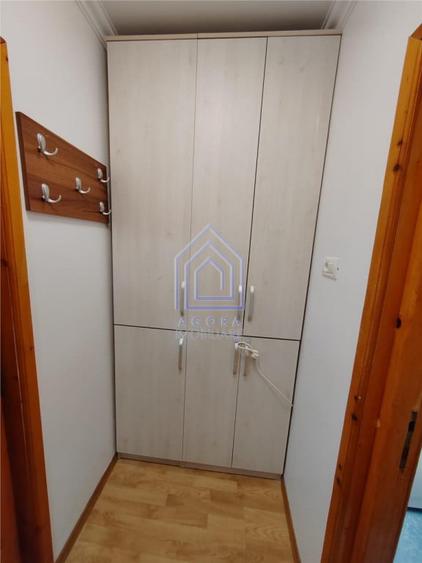 Apartament cu 2 camere semidecomandat în Ultracentral