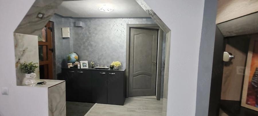 Casă cu Teren 300 Mp în Central