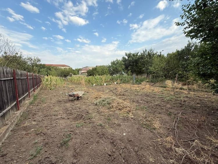 Casă individuală cu 3 camere cu Canalizare în Mehala