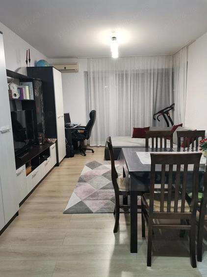 Apartament cu 3 camere decomandat în Bratca