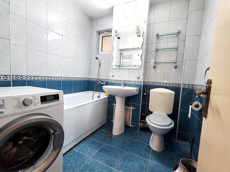 Apartament cu 2 camere decomandat în Prundu