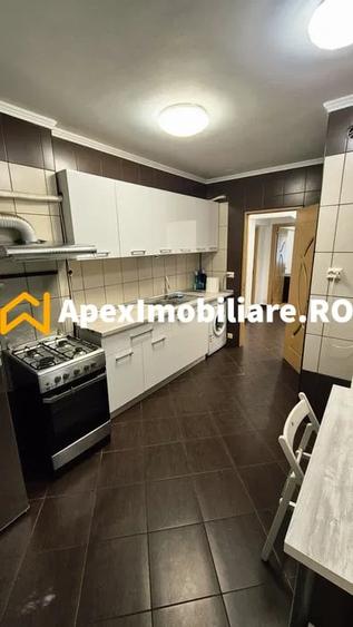 Apartament cu 3 camere decomandat, mobilat în Timpuri Noi