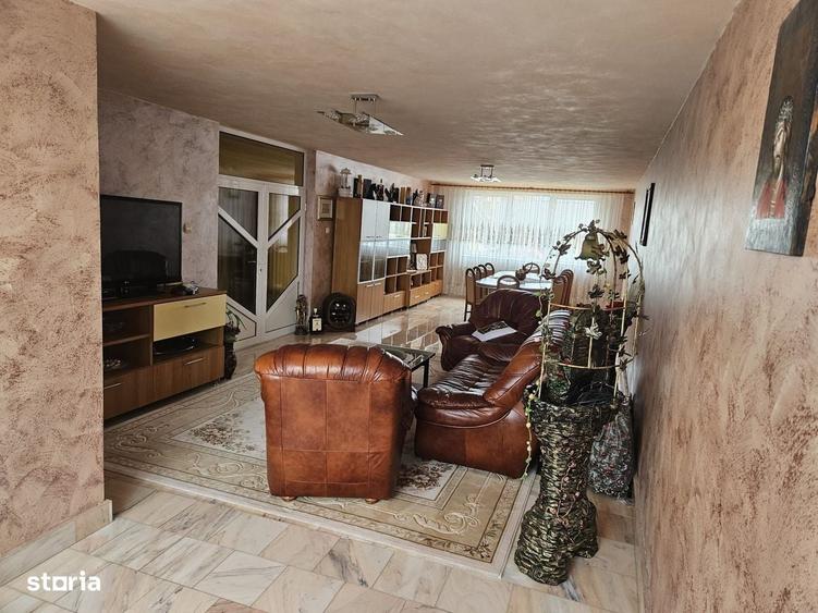 Casă cu 4 camere în Micești