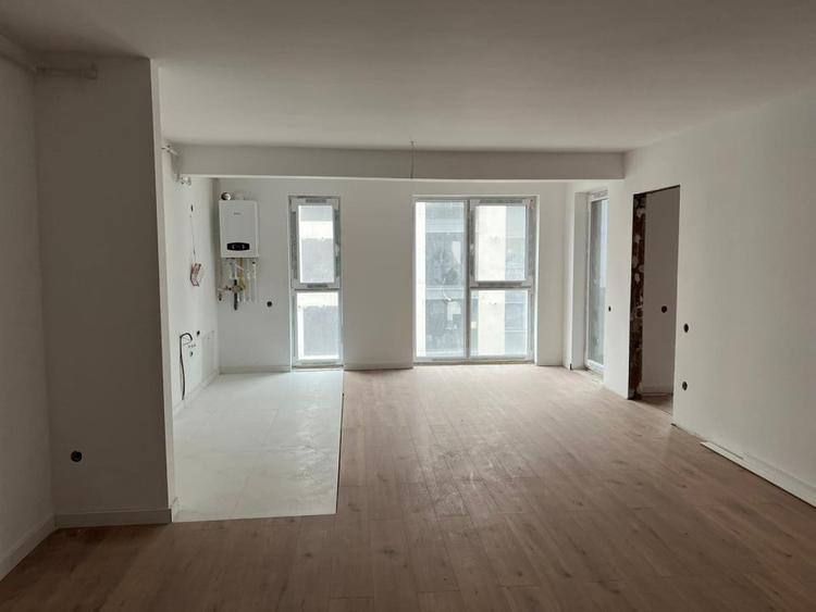 Apartament cu 2 camere semidecomandat în Borhanci