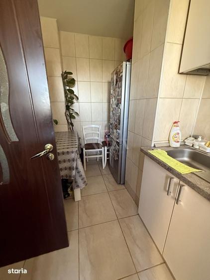 Apartament cu 3 camere decomandat în Drumul Taberei