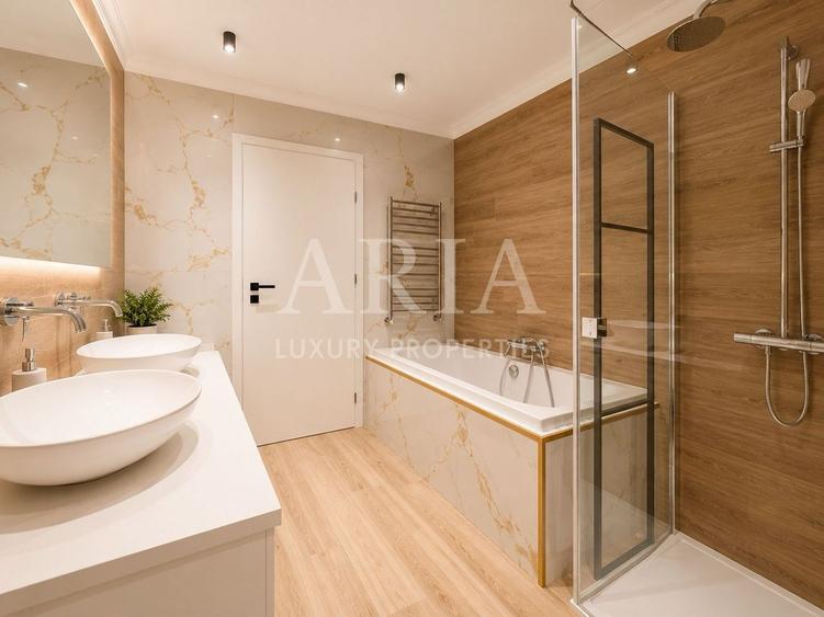 Casă individuală cu 4 camere cu Canalizare în Barbu Văcărescu