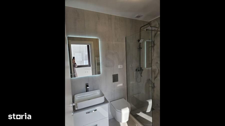 Apartament cu 3 camere în Dămăroaia