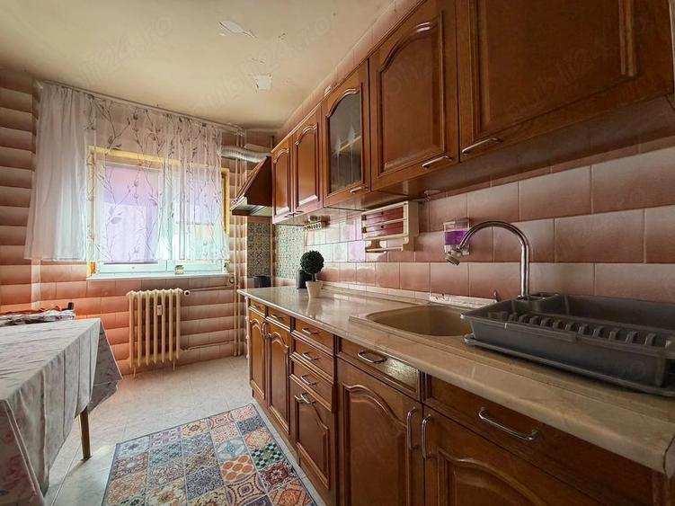 Apartament cu 2 camere decomandat în Central