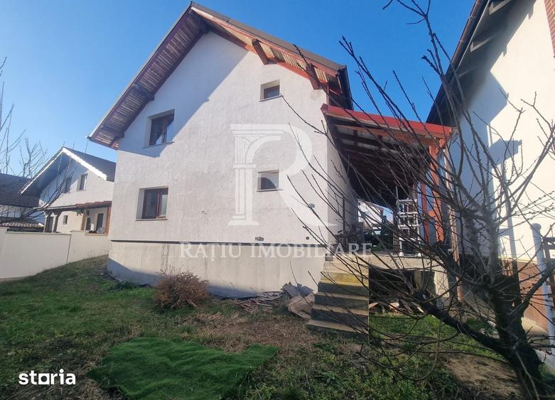 Casă cu 4 camere cu Teren 255 Mp în Central