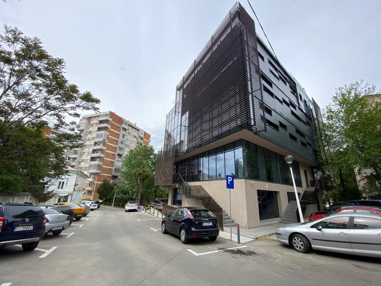 Spațiu comercial, de 134 mp, în Popoveni