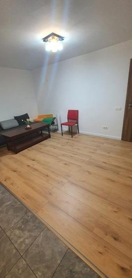 Apartament cu 2 camere decomandat în Olteniței
