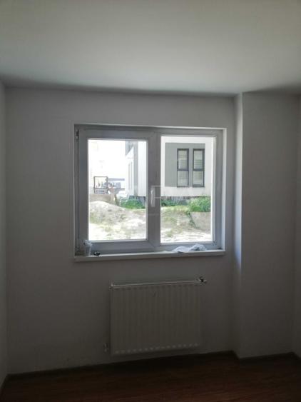 Apartament cu 3 camere decomandat în Florești — fotografia 1