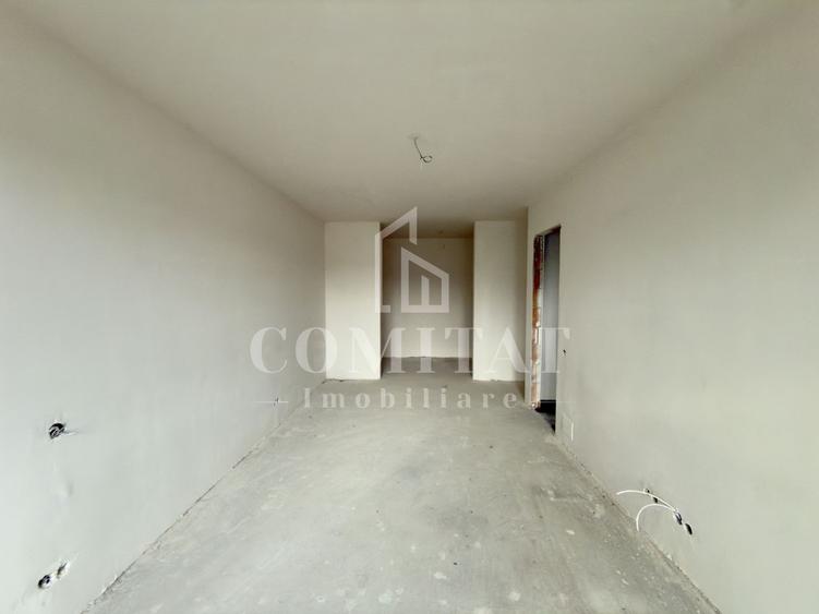 Apartament cu 3 camere semidecomandat în Zorilor
