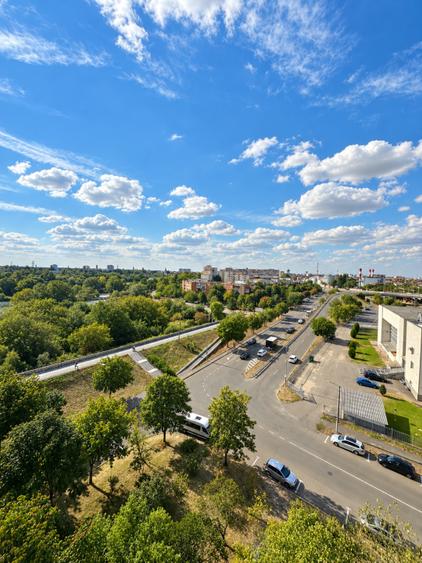 Apartament cu 2 camere semidecomandat, mobilat în Micălaca