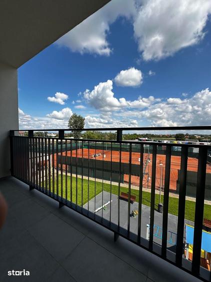 Apartament cu 2 camere semidecomandat în Botizului