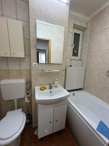 Apartament cu 2 camere semidecomandat, mobilat în Calea Victoriei