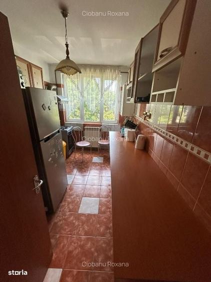 Apartament cu 4 camere decomandat în Gorjului