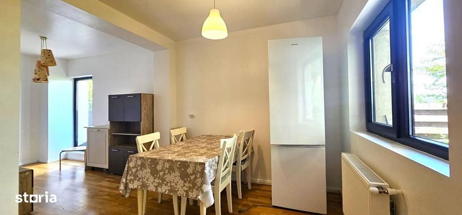 Casă cu 4 camere în Odăile
