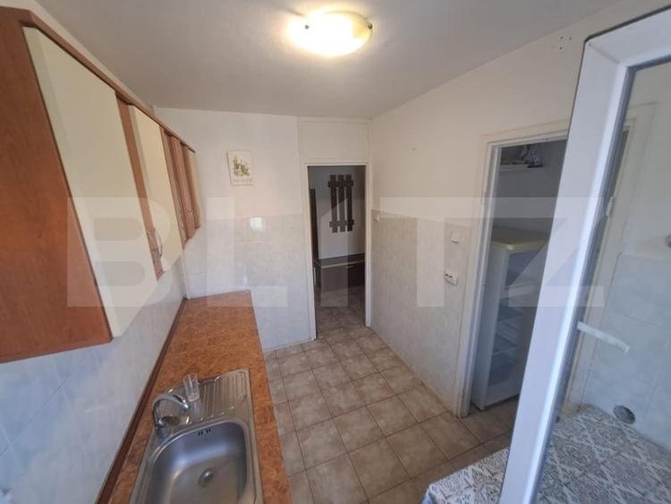 Apartament cu 2 camere semidecomandat, mobilat în Centrul Civic