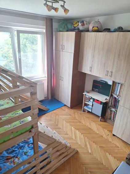 Apartament cu 2 camere decomandat în Tudor
