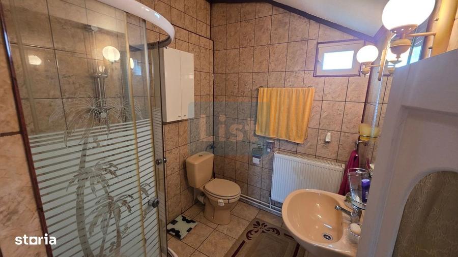 Casă cu 4 camere în Gura Văii