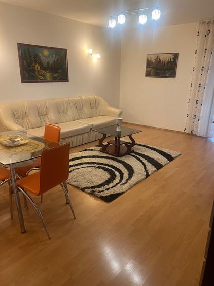 Apartament cu 3 camere decomandat în Doamna Ghica