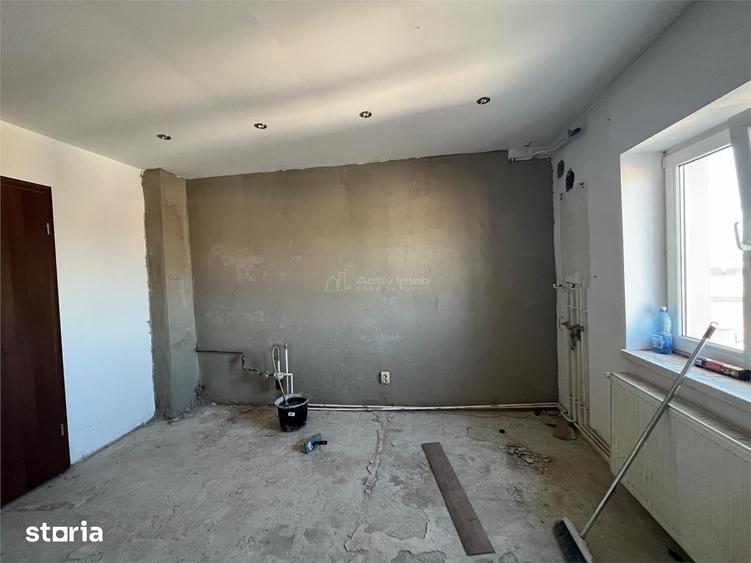 Apartament cu 3 camere semidecomandat în Ultracentral