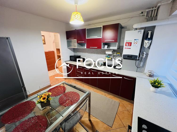 Apartament cu 4 camere decomandat, mobilat în Tei