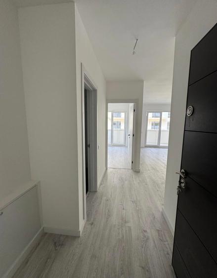 Apartament cu  2camere,finisat,etaj intermediar,parcare,zona Eroilor - 3