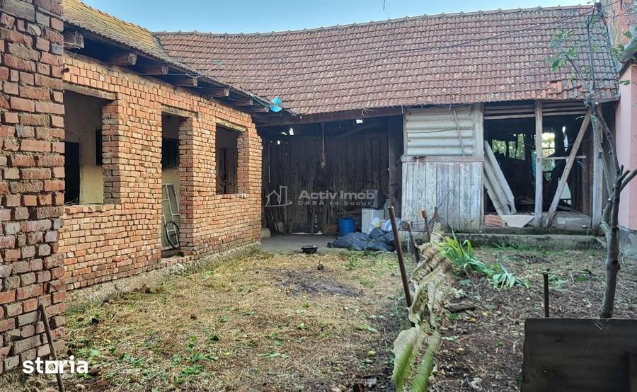 Casă cu 6 camere cu Teren 1129 Mp în Berliște