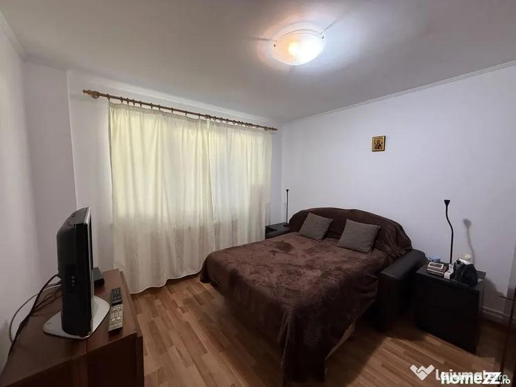 Apartament cu 4 camere decomandat în Ultracentral