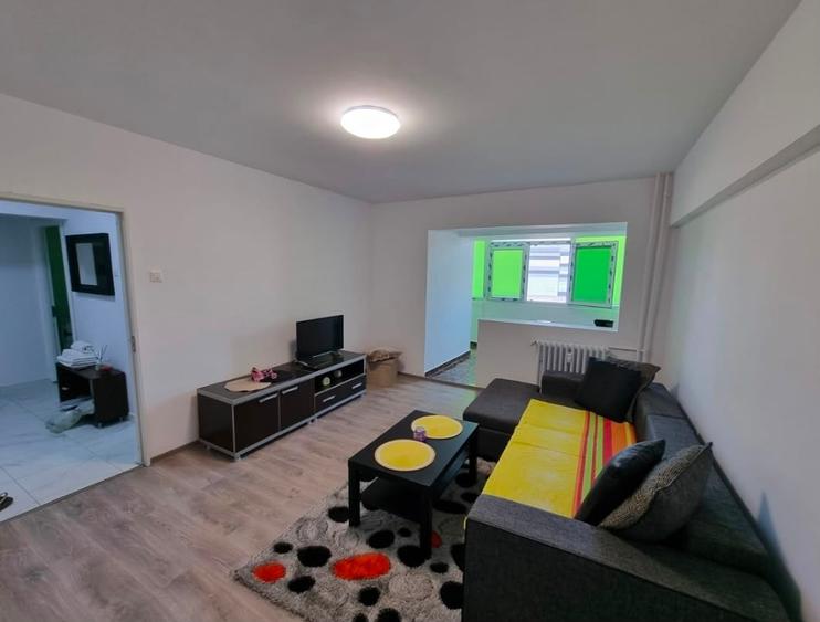 Apartament cu 2 camere decomandat în Gara de Est — fotografia 1