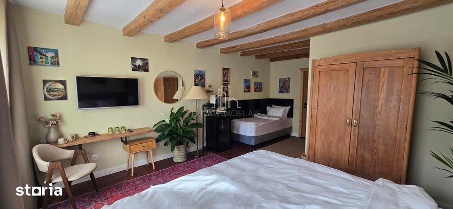 Casă cu 6 camere cu Teren 1314 Mp în Central
