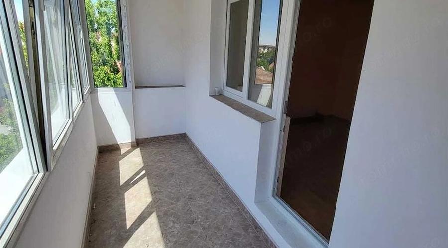 Garsonieră decomandată în Lipovei