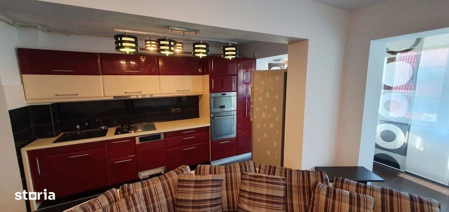 Apartament cu 4 camere în Central